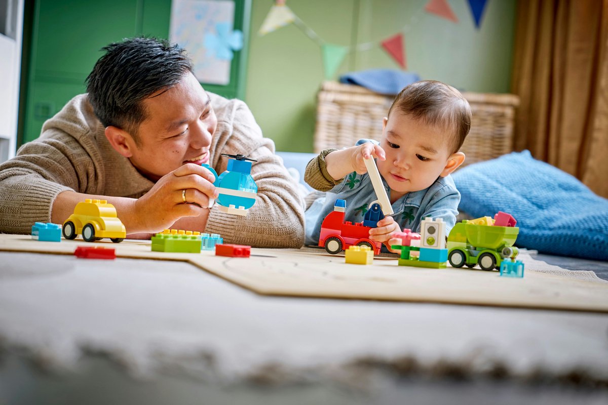 LEGO DUPLO - Creatieve Voertuigen Educatief Speelgoed voor Peuters vanaf 2 Jaar - 10474