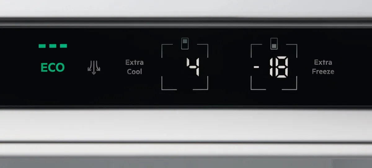 AEG Series 7000 TSC7M181DS Koelkast - 249L - Inbouw - Wit