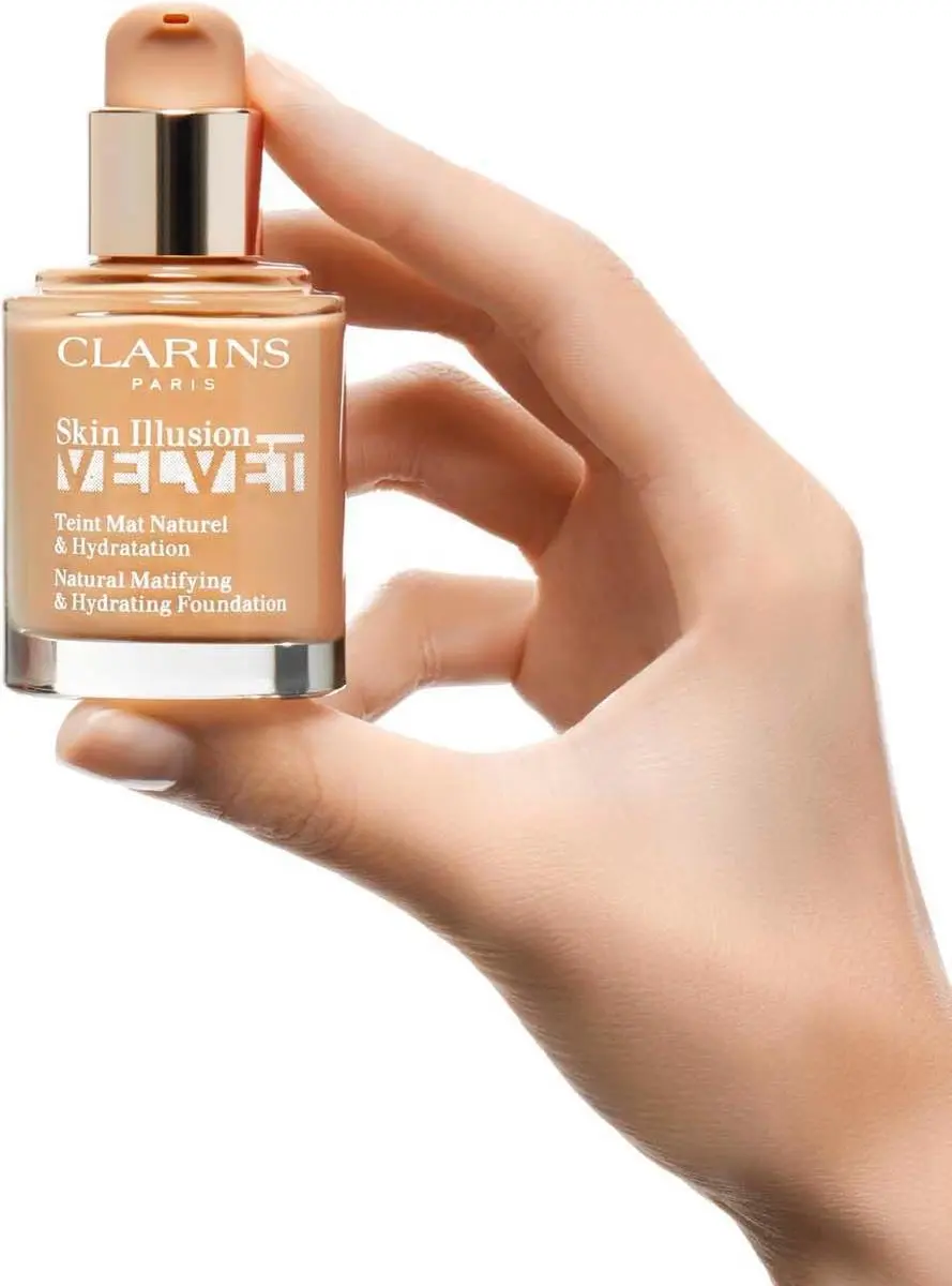Clarins Skin Illusion Velvet Foundation 105N - 30ml