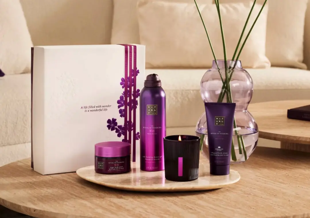 Rituals Yozakura Geschenkset - 4 Stuks - Douchegel 200ml, Scrub 125g, Bodycrème 100ml, Geurkaars 140g