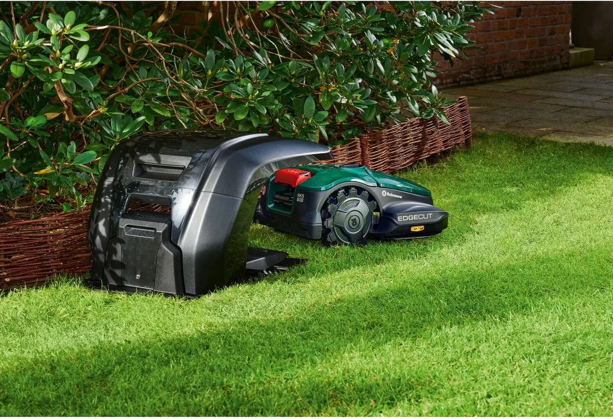 ROBOMOW RKS800 - Robotmaaier - Maairobot - Wifi - Randmaaien - App bestuurbaar - 800m²