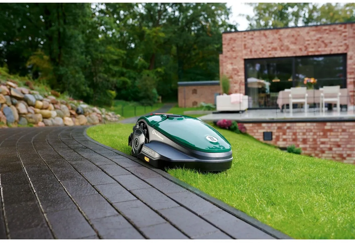 ROBOMOW RKS800 - Robotmaaier - Maairobot - Wifi - Randmaaien - App bestuurbaar - 800m²