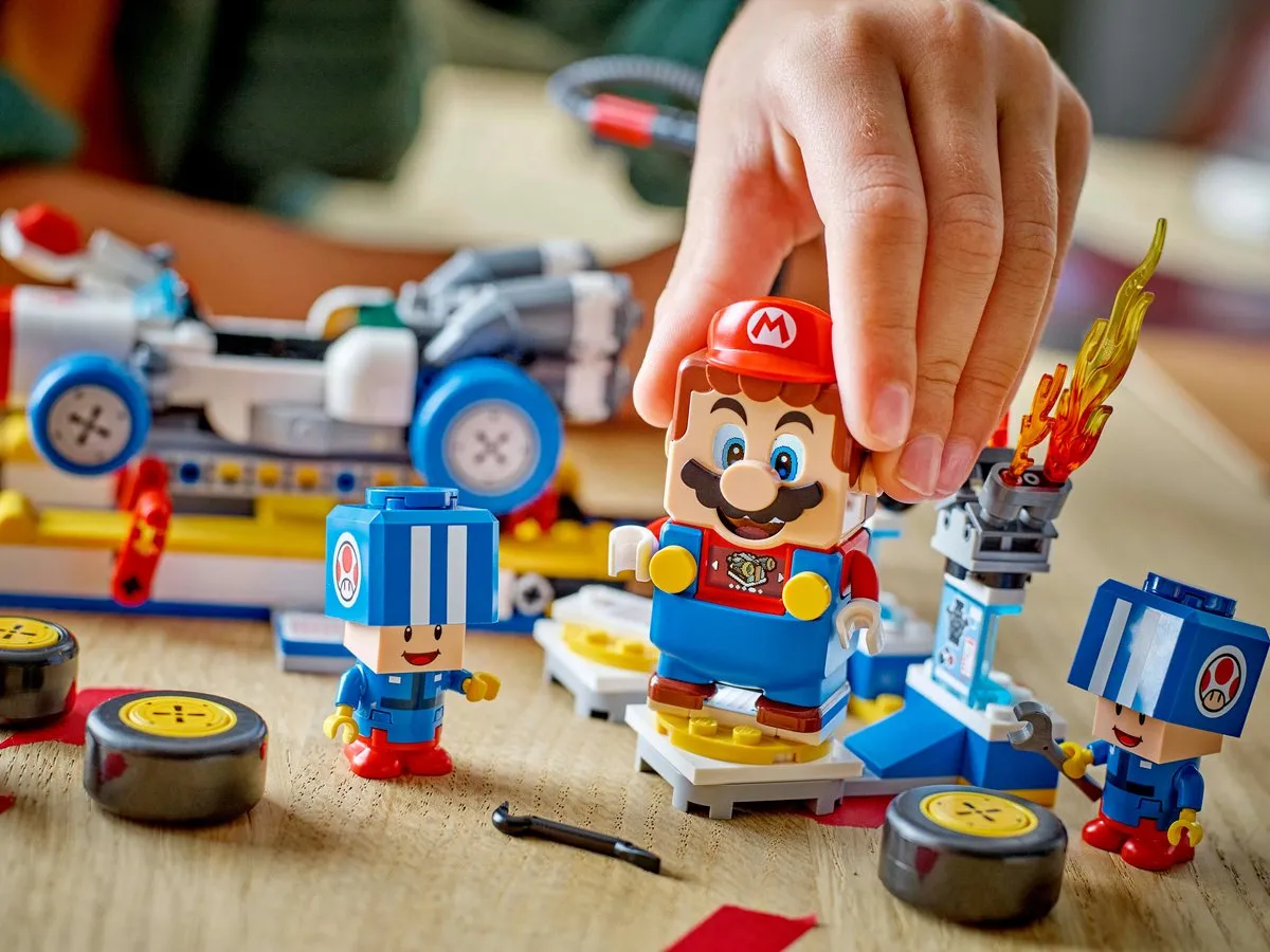 LEGO Super Mario Mario Kart Toads Garage 72035 - 390 Stukken