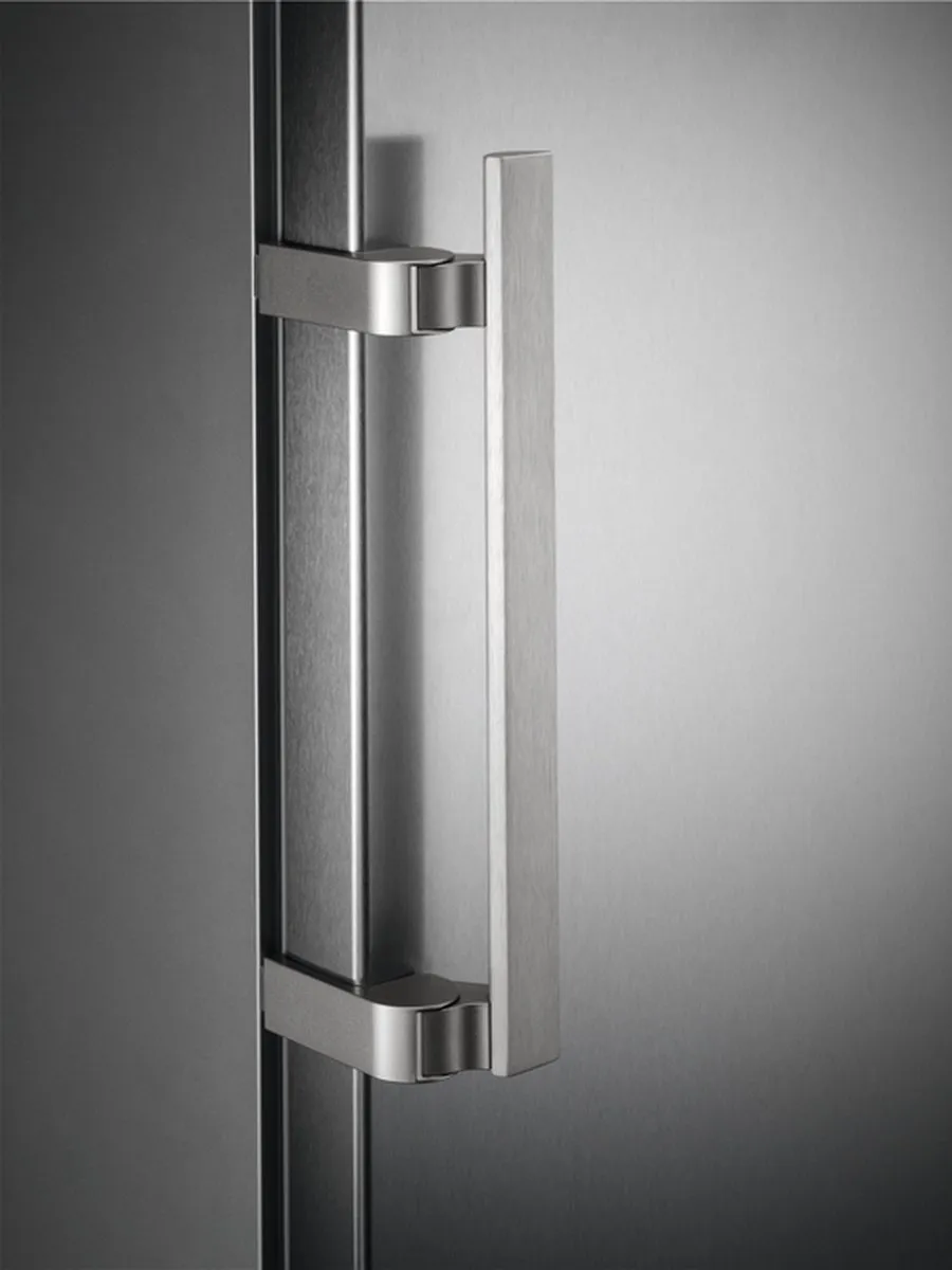AEG RKB333E2DX Koelkast 309L - 5 Plateaus - Grijs - afbeelding 6 van 6