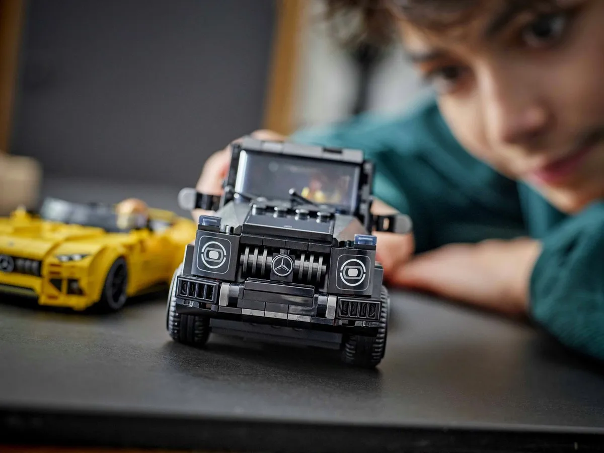 LEGO Speed Champions Mercedes-AMG G 63 & SL 63 76924 - 806 Stukken