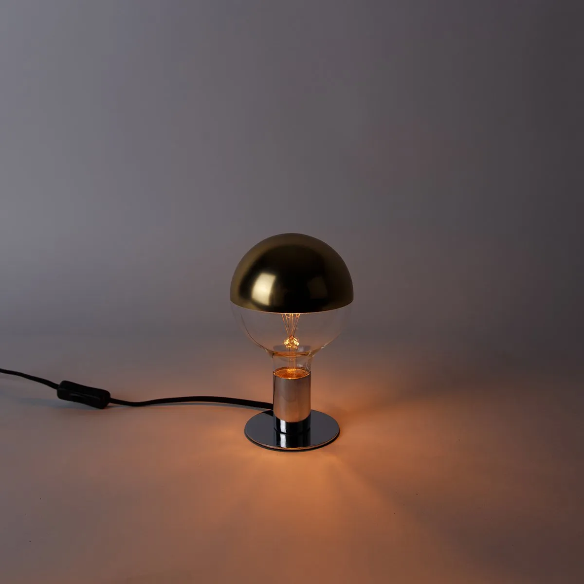 Calex Globe Top Mirror Kopspiegellamp E27 200 Lumen - Goud - afbeelding 6 van 6