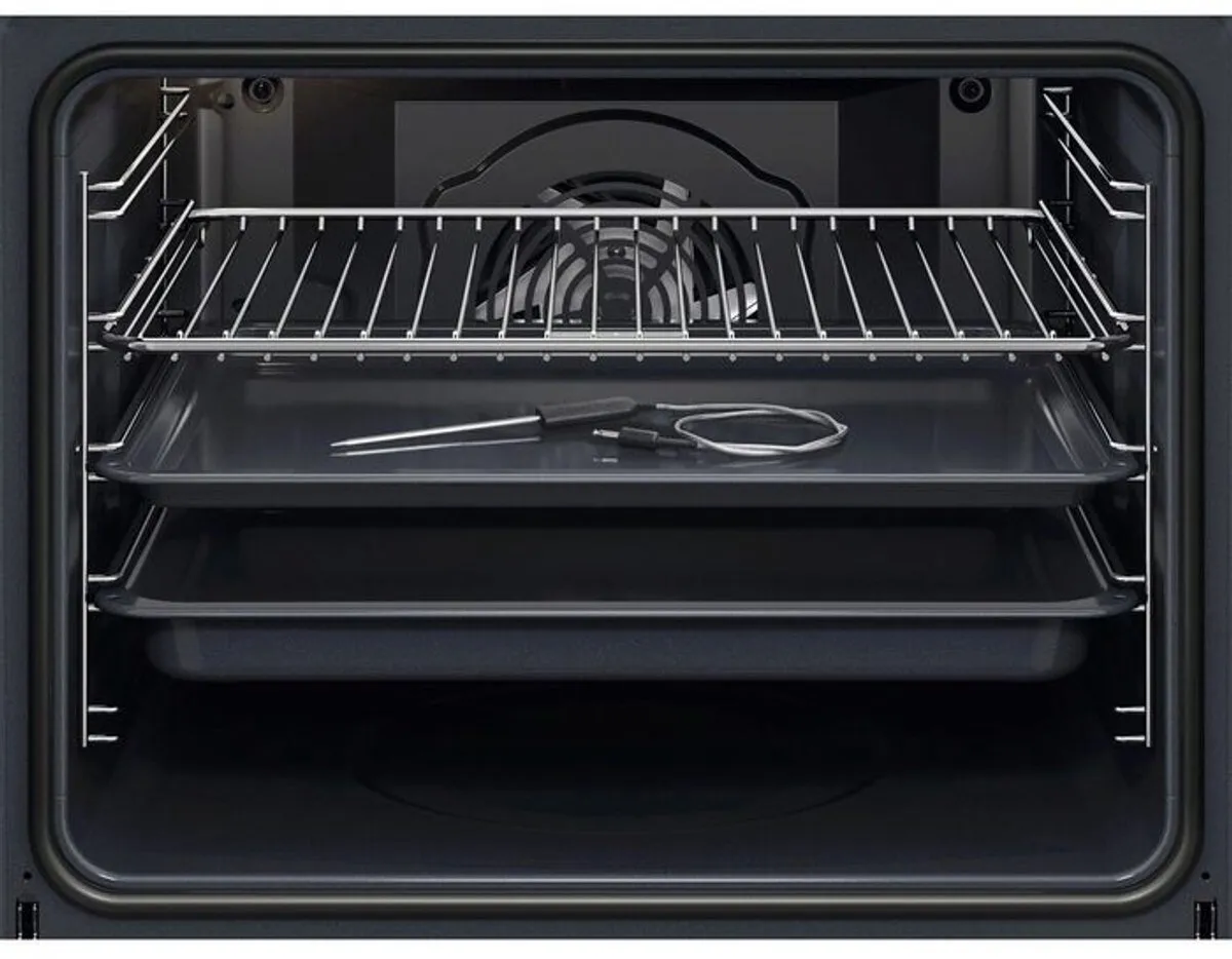 AEG OR6AB521SB SenseCook Heteluchtoven 72L - Zwart