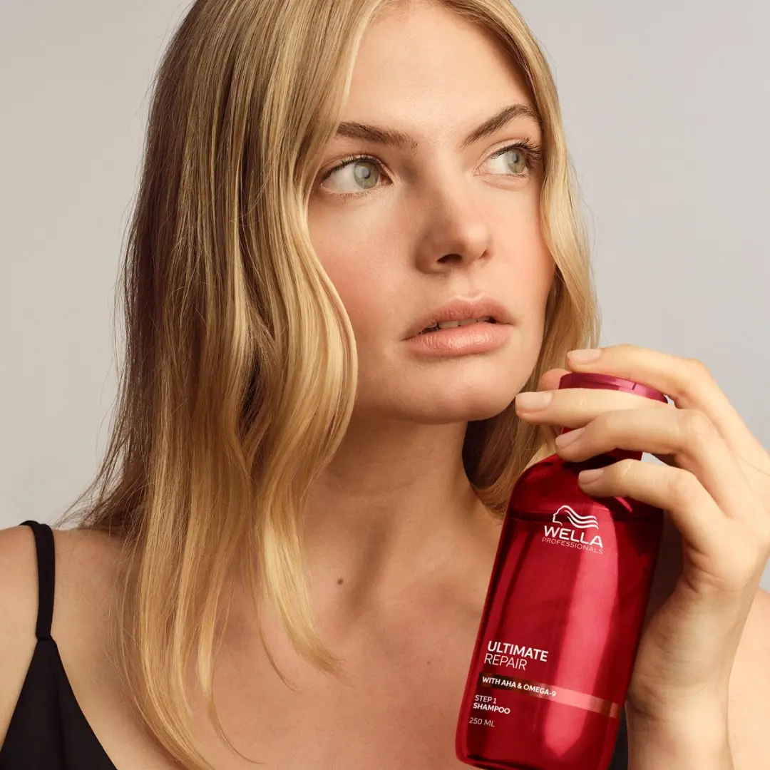 Wella Professionals Ultimate Repair Shampoo 250ml