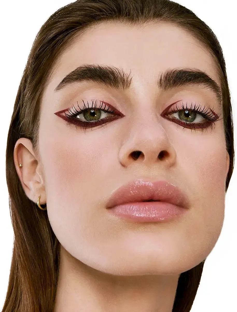 Yves Saint Laurent Lines Liberated 1.2g - 4 Unrestricted Plum