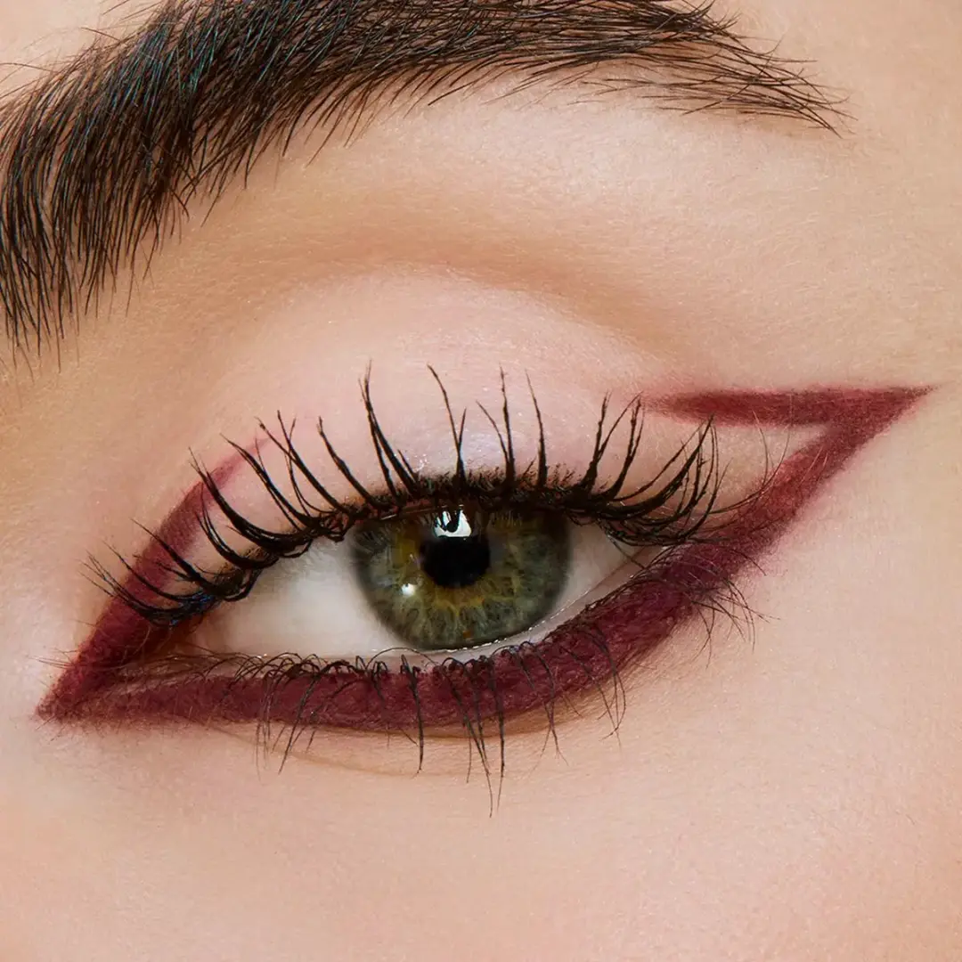 Yves Saint Laurent Lines Liberated 1.2g - 4 Unrestricted Plum
