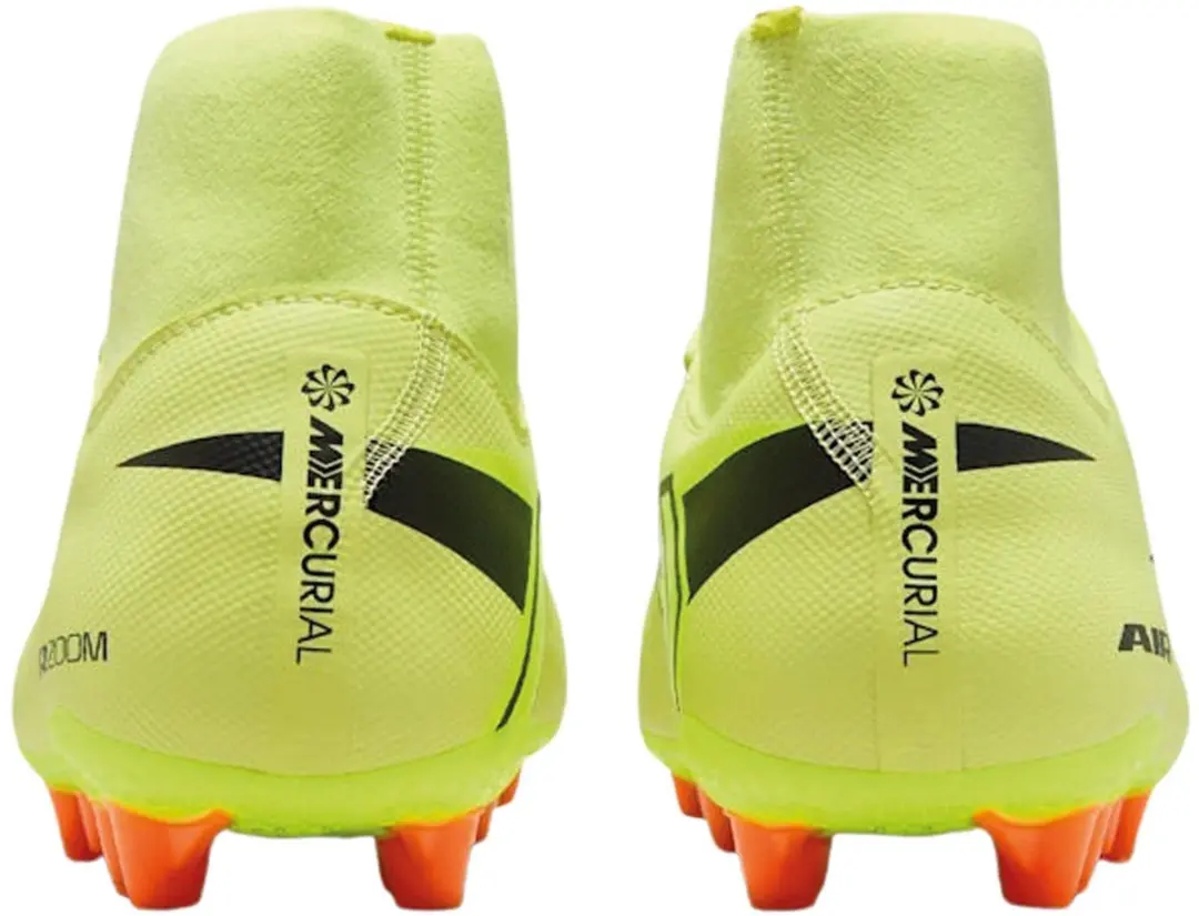 Nike FQ8329-300 Voetbalschoenen - Maat 43 - Geel/Groen