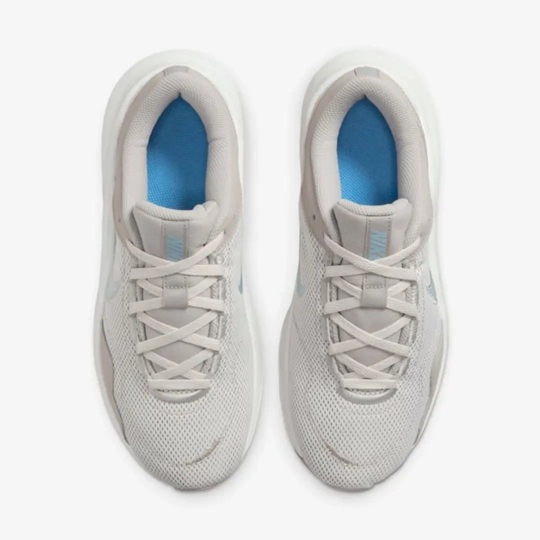 Nike Legend Essential 3 Trainingsschoenen 42 - LT Iron Ore/LT Armory Blue