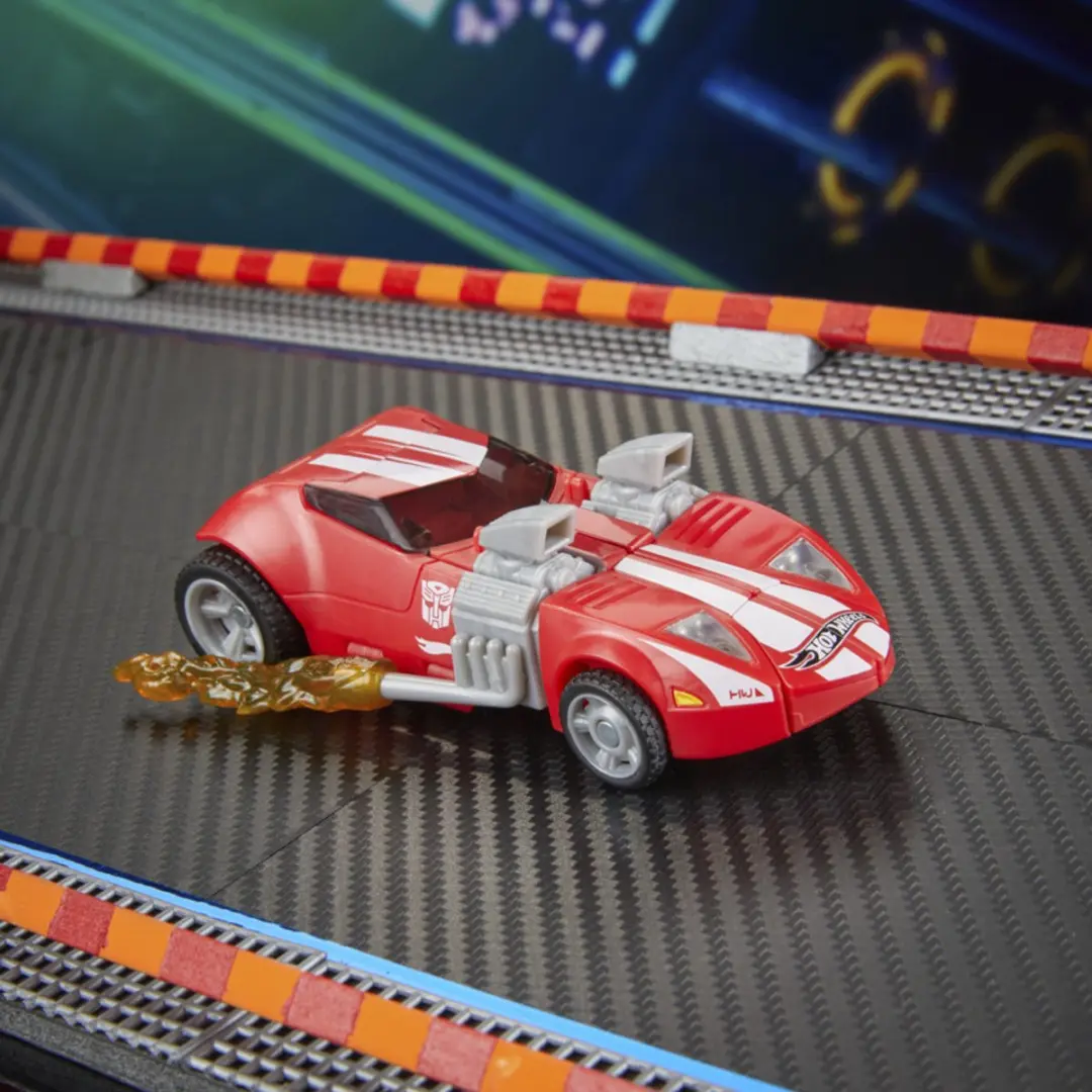 Transformers Hot Wheels Red Twin Mill Actiefiguur 12,5cm