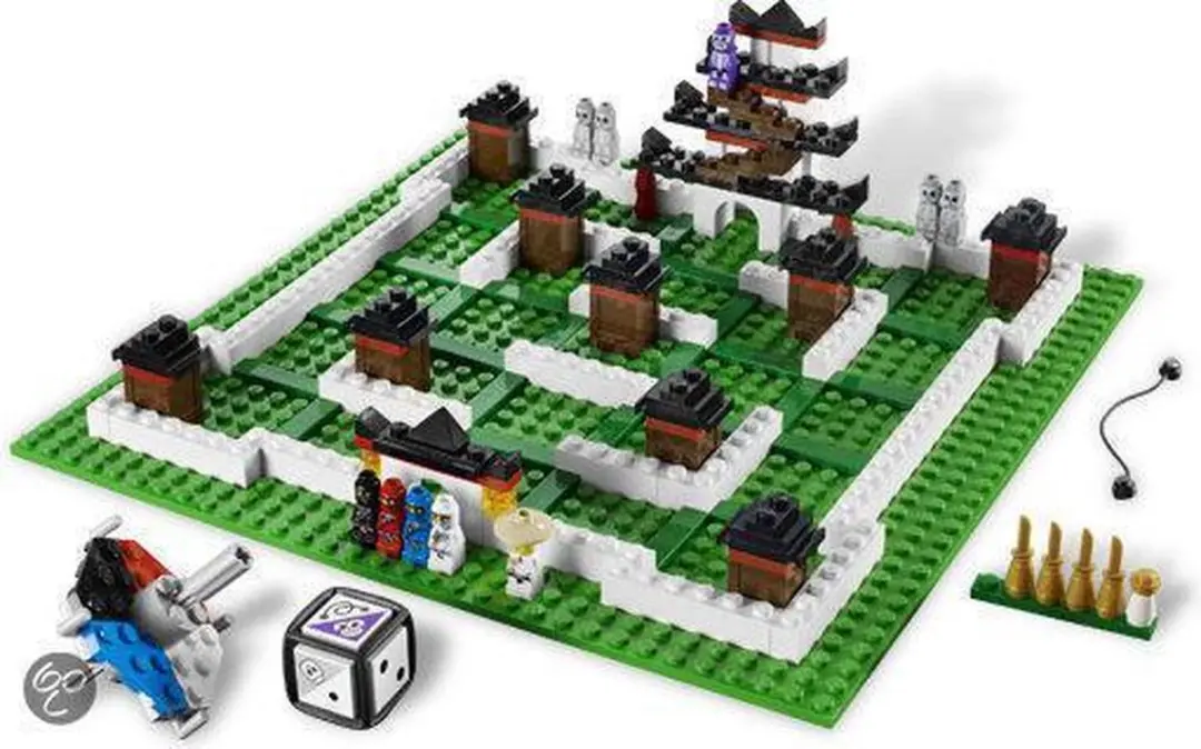 LEGO Ninjago 3856 Bouwset - 245 Stukken - 10 Minifiguren
