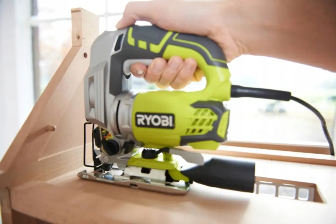 Ryobi RJS1050-K Decoupeerzaag 680W - 2 Zaagbladen