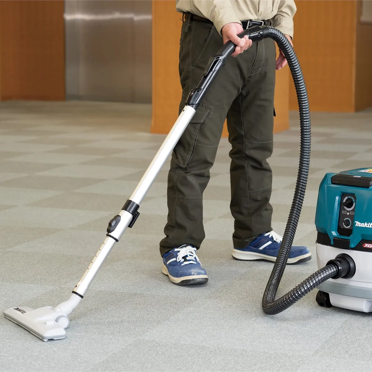 Makita VC001GLZ XGT Accu Nat- en Droogstofzuiger 40V Max - afbeelding 6 van 6