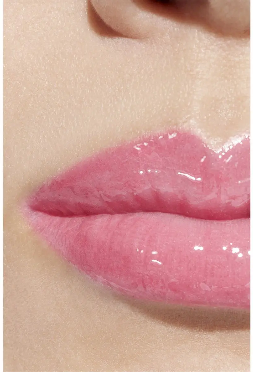 Chanel Rouge Coco Hydra Gloss 438 Charms - 5.5ml