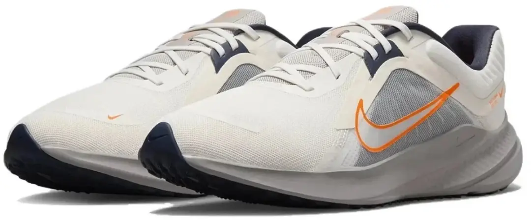 Nike Quest 5 Hardloopschoenen 41 - Sail/Total Orange/Thunder Blue