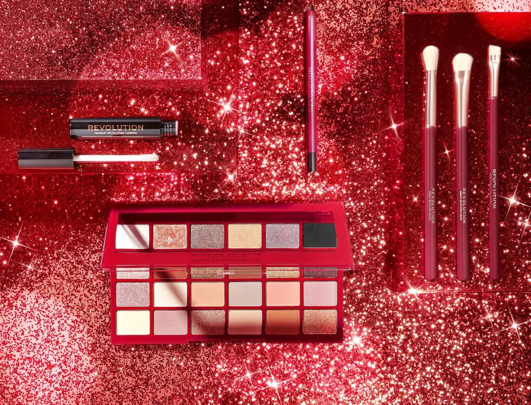 Makeup Revolution Eye Maximiser Kit - 24 Kleuren - 28g