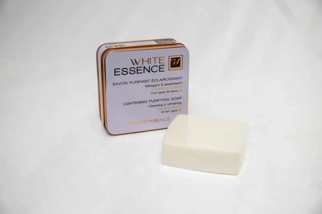 HT26 Paris Savon Purifiant Éclaircissant 200g - Vitamine C & Aloe Vera