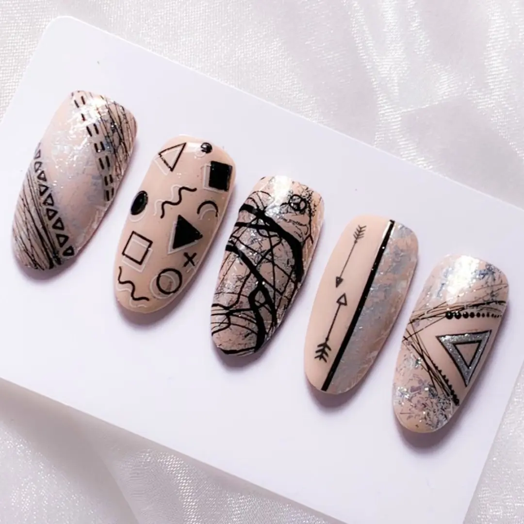 Korneliya 3D StickOn Nr 3 - Zwart/Wit