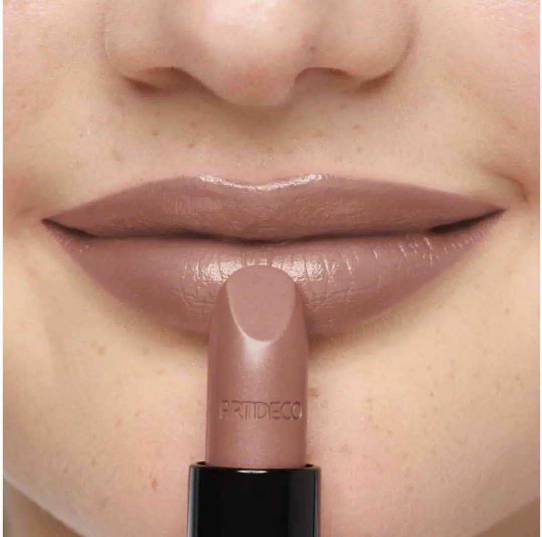Artdeco Perfect Color Lipstick 830 Spring In Paris - 4g