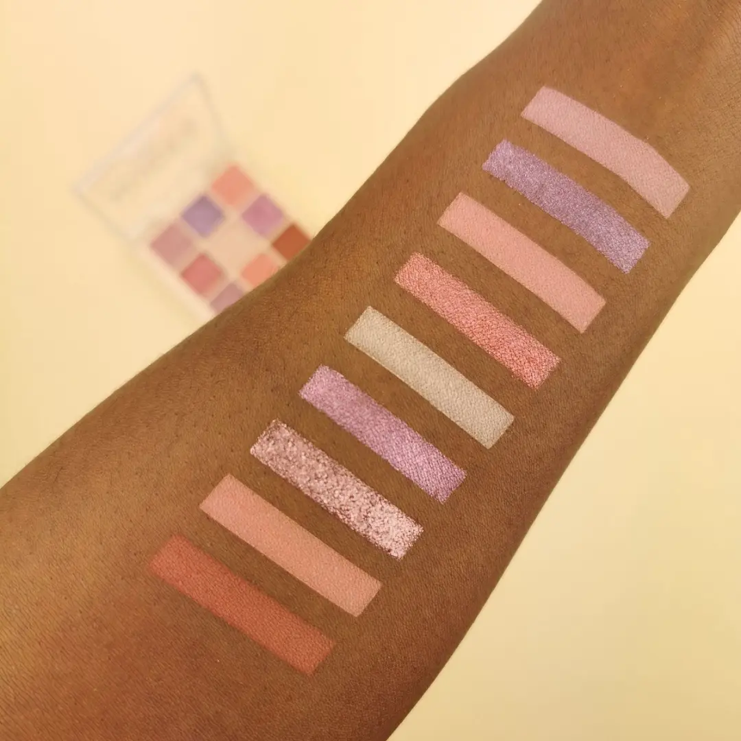 Makeup Revolution Ultimate Nudes Oogschaduw Palette Light - 9 Kleuren