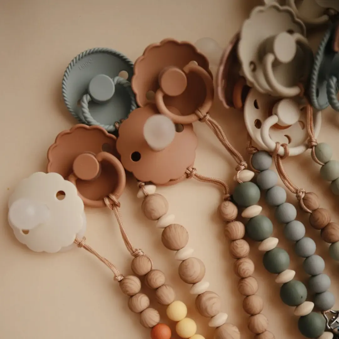Mushie Siliconen Speenkoord Luna Blush