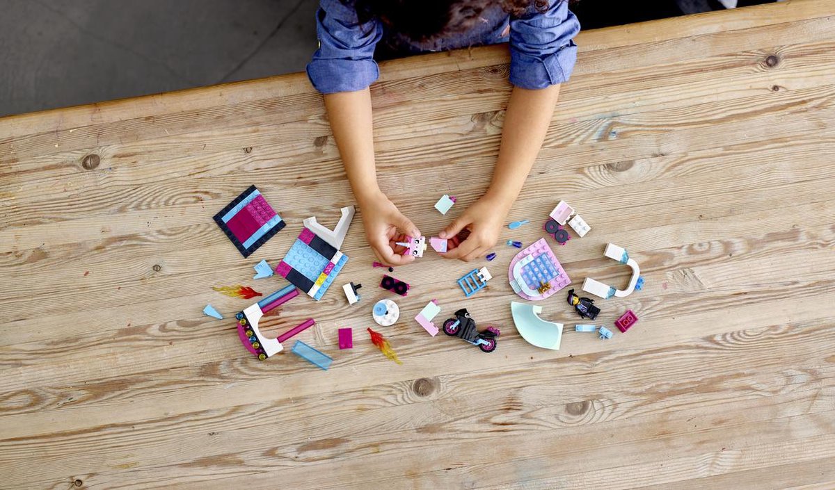 LEGO MOVIE 2 Lucy's bouwdoos - 70833