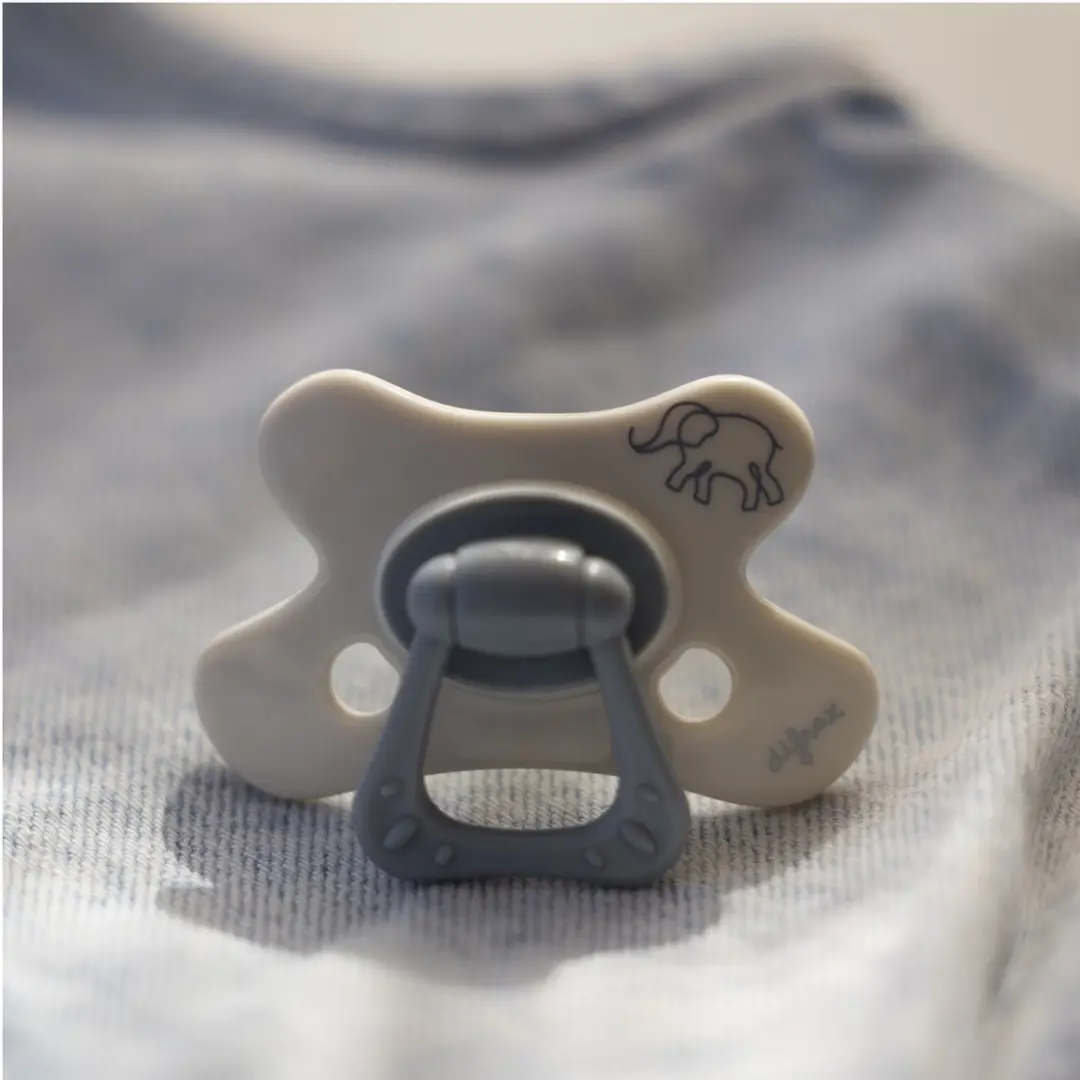 Difrax Natural Fopspeen Olifant - 6-12 Maanden - 2 Stuks