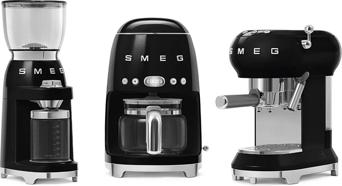 Smeg DCF02BLEU Filterkoffiemachine - 10 Kopjes - 1,4L - Zwart - afbeelding 6 van 6