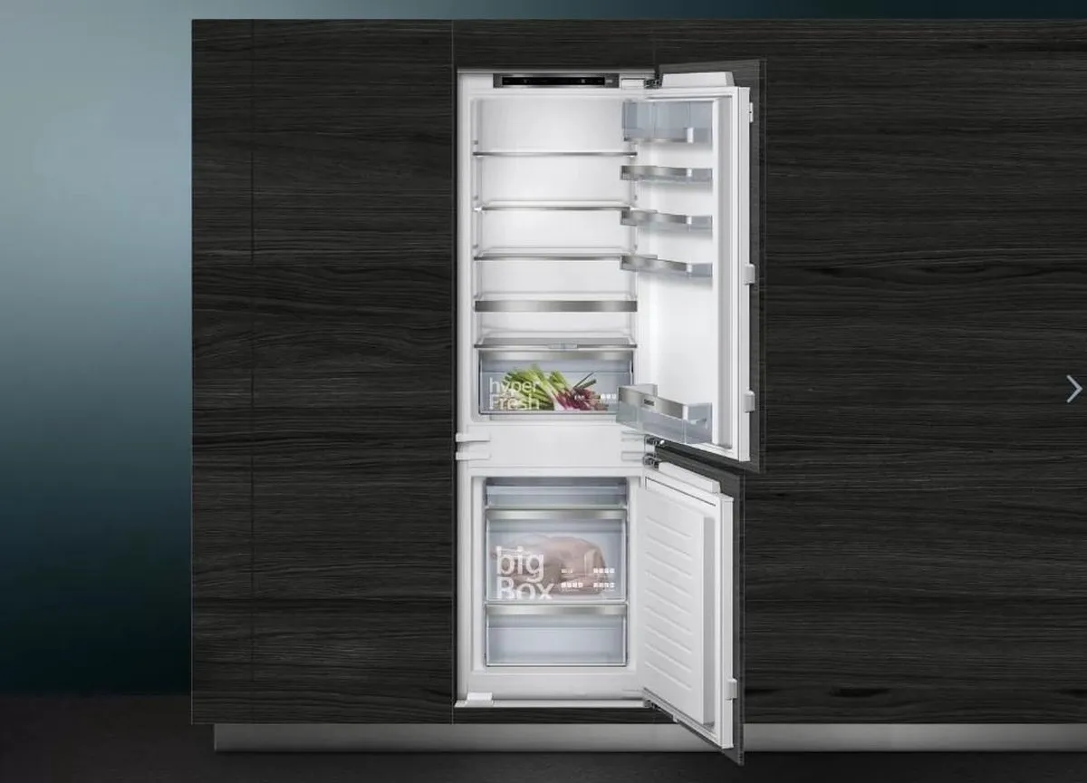 Siemens iQ500 KI86SAFE0 Koel-vriescombinatie 272L