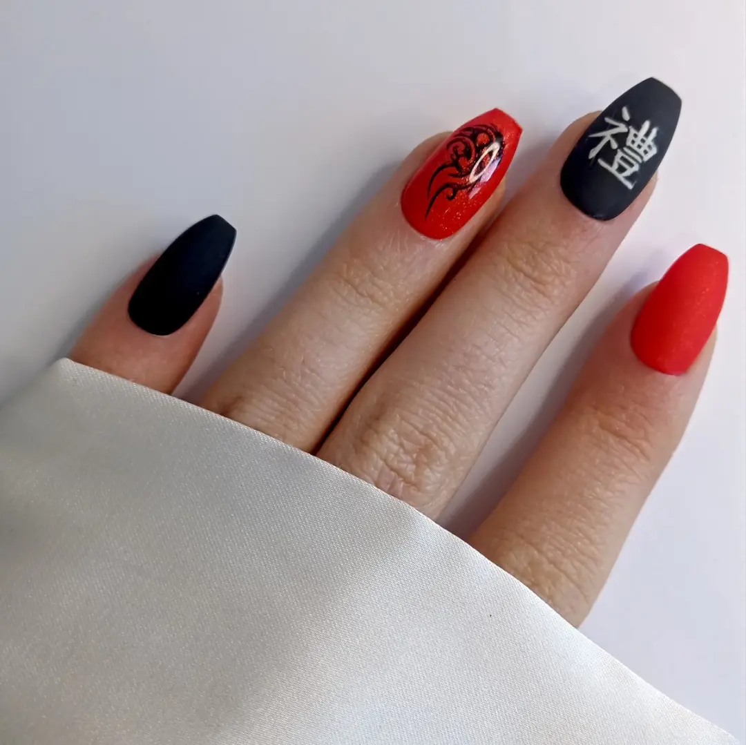 SD Press on Nails No 94 Dragon Heart Plaknagels - 20 Stuks - Rood/Zwart