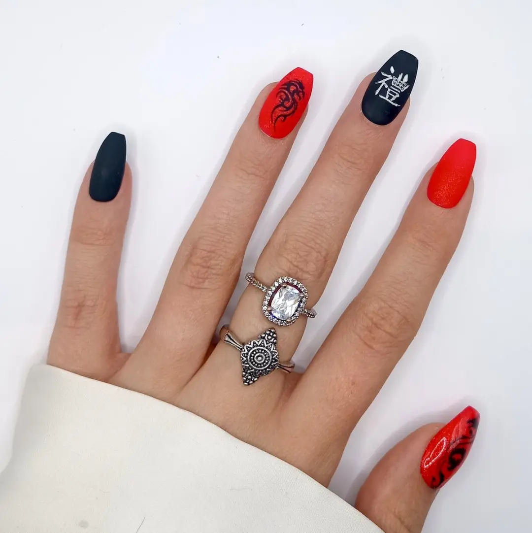 SD Press on Nails No 94 Dragon Heart Plaknagels - 20 Stuks - Rood/Zwart