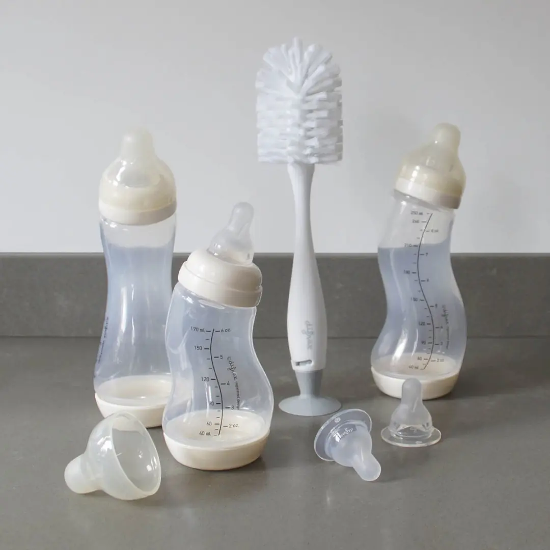 Difrax Babypakket Newborn - 5 Flessen 250ml - Flessenborstel