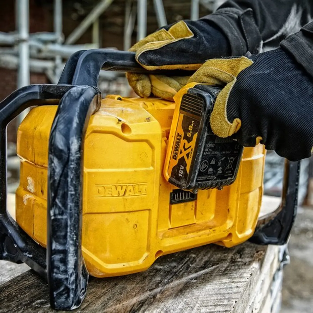 DeWalt DCR029 Bouwradio - 30W - Bluetooth/DAB+ - Zwart Geel
