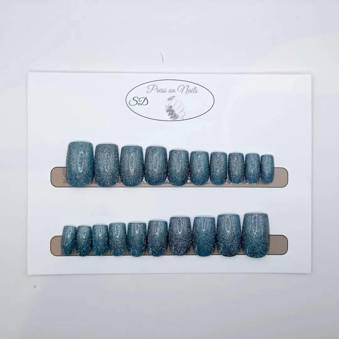 SD Press on Nails B200 Blauwe Glitter Nagelset 20 Stuks - Medium