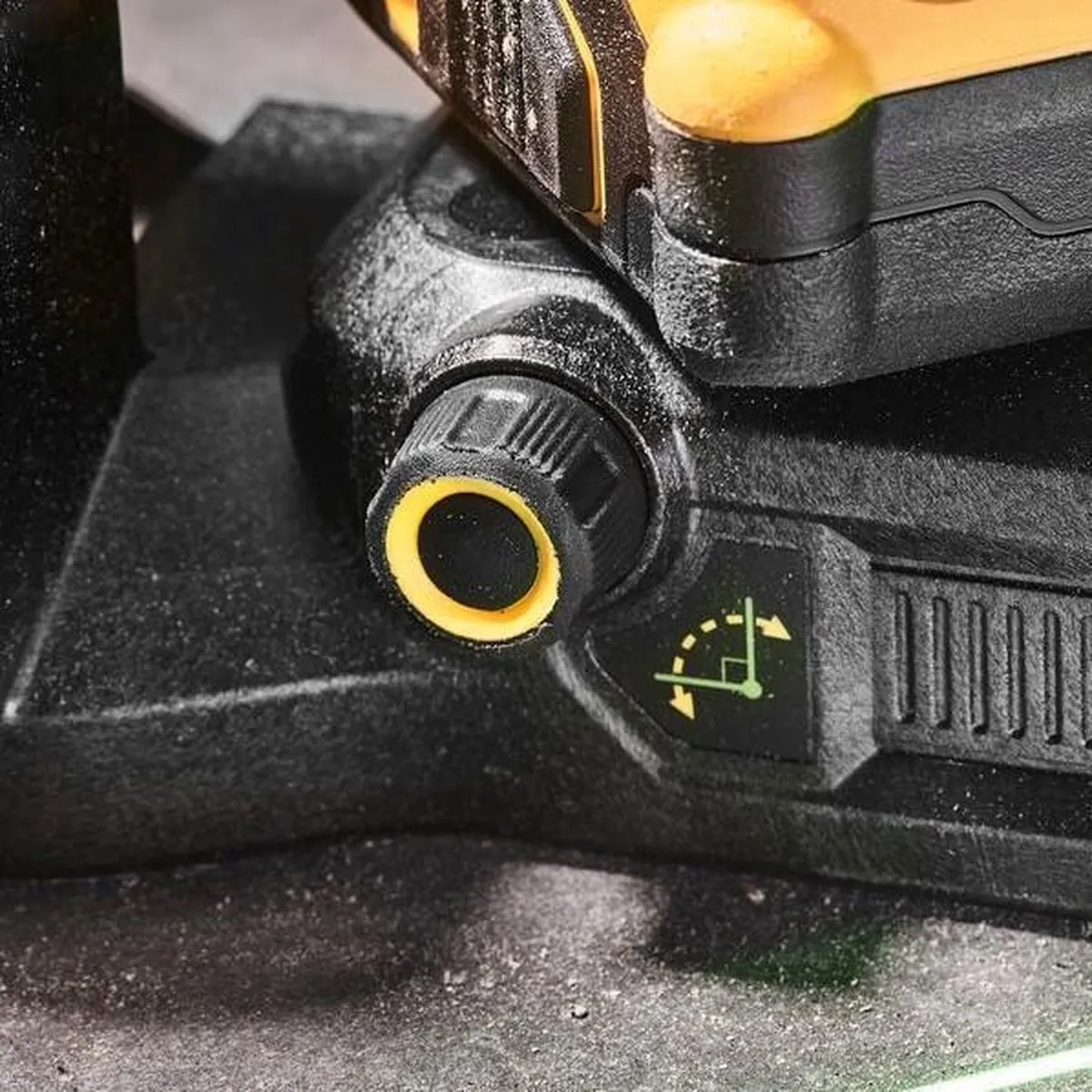 DeWalt DCE089D1G18 Kruislijnlaser Set - 3x 360° - 30m - Zwart/Geel