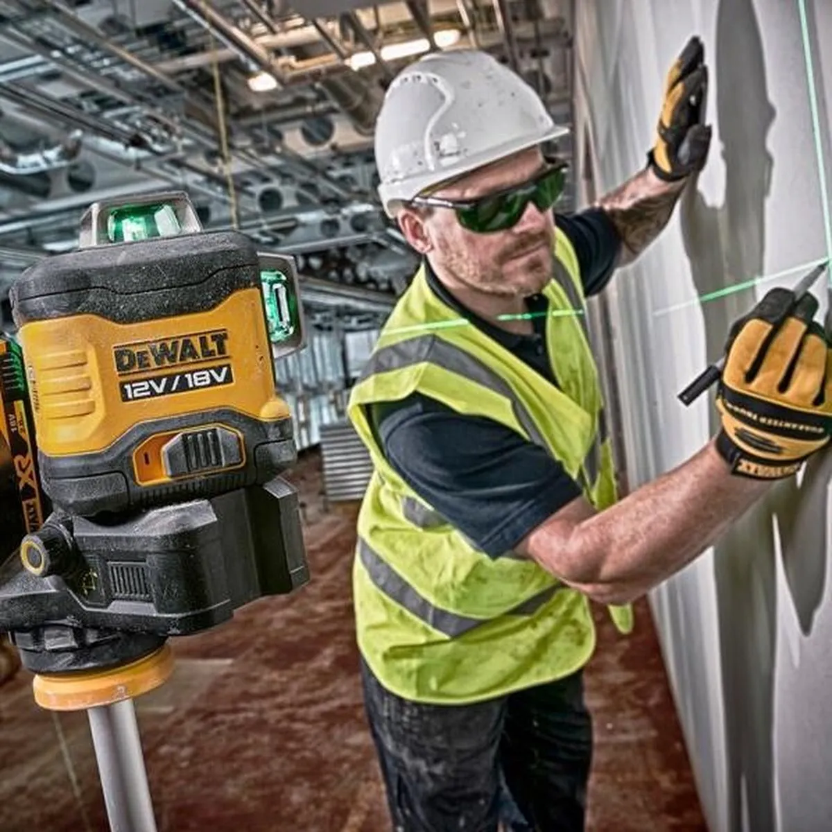 DeWalt DCE089D1G18 Kruislijnlaser Set - 3x 360° - 30m - Zwart/Geel