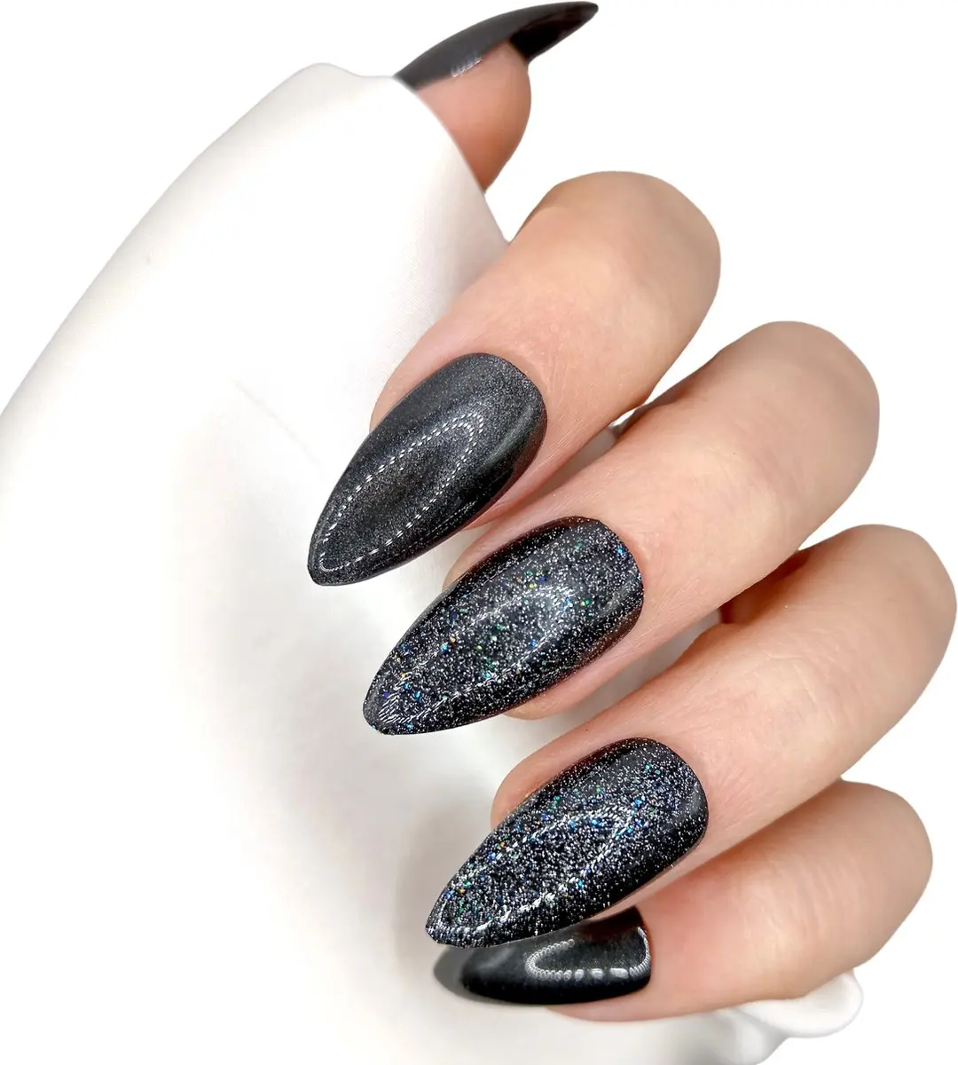 SD Press on Nails B-84 Plaknagels - 20 Stuks - Zwart Glitter - Medium Stiletto