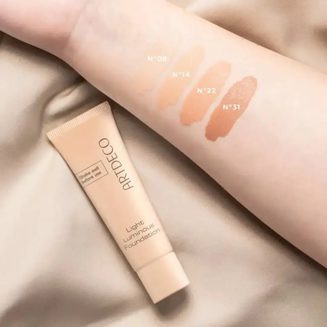 Artdeco Light Luminous Foundation 08 Neutral Porcelain - 81ml