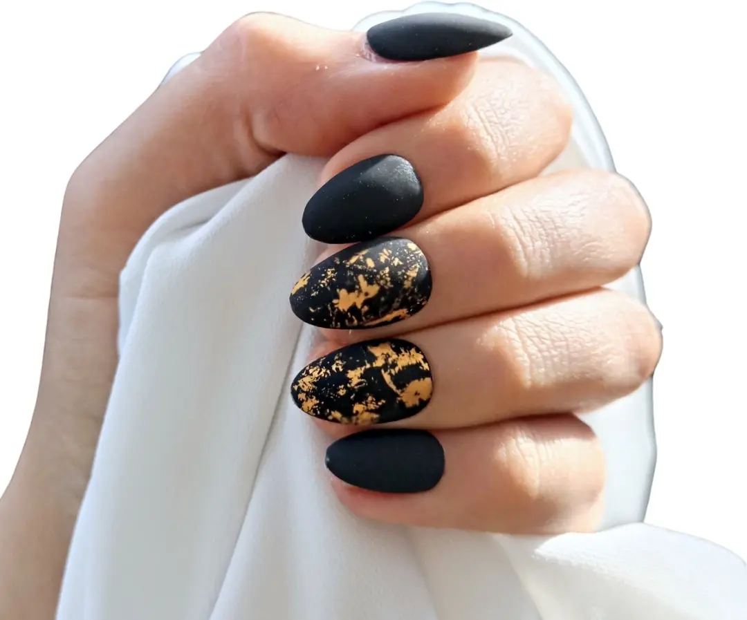 SD Press on Nails B-151 Plaknagels XS Stiletto - Matte Zwart/Goud - 20 Stuks