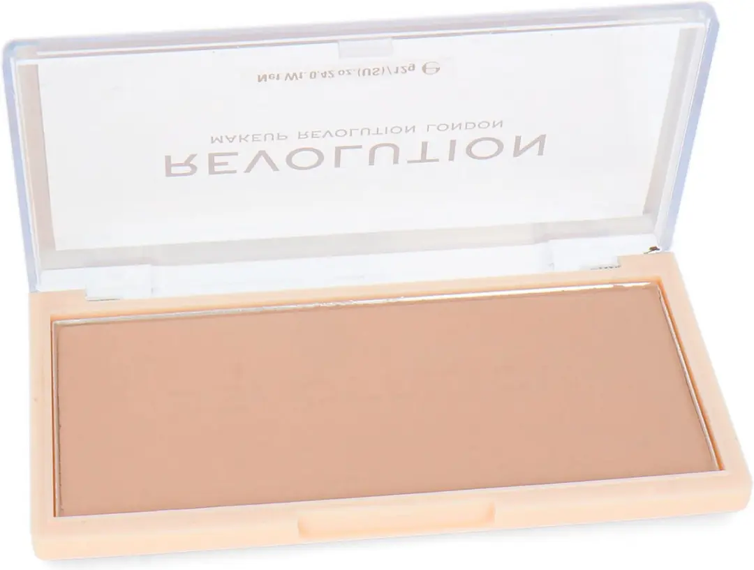 Makeup Revolution Matte Base P7 Geperst Poeder 12g