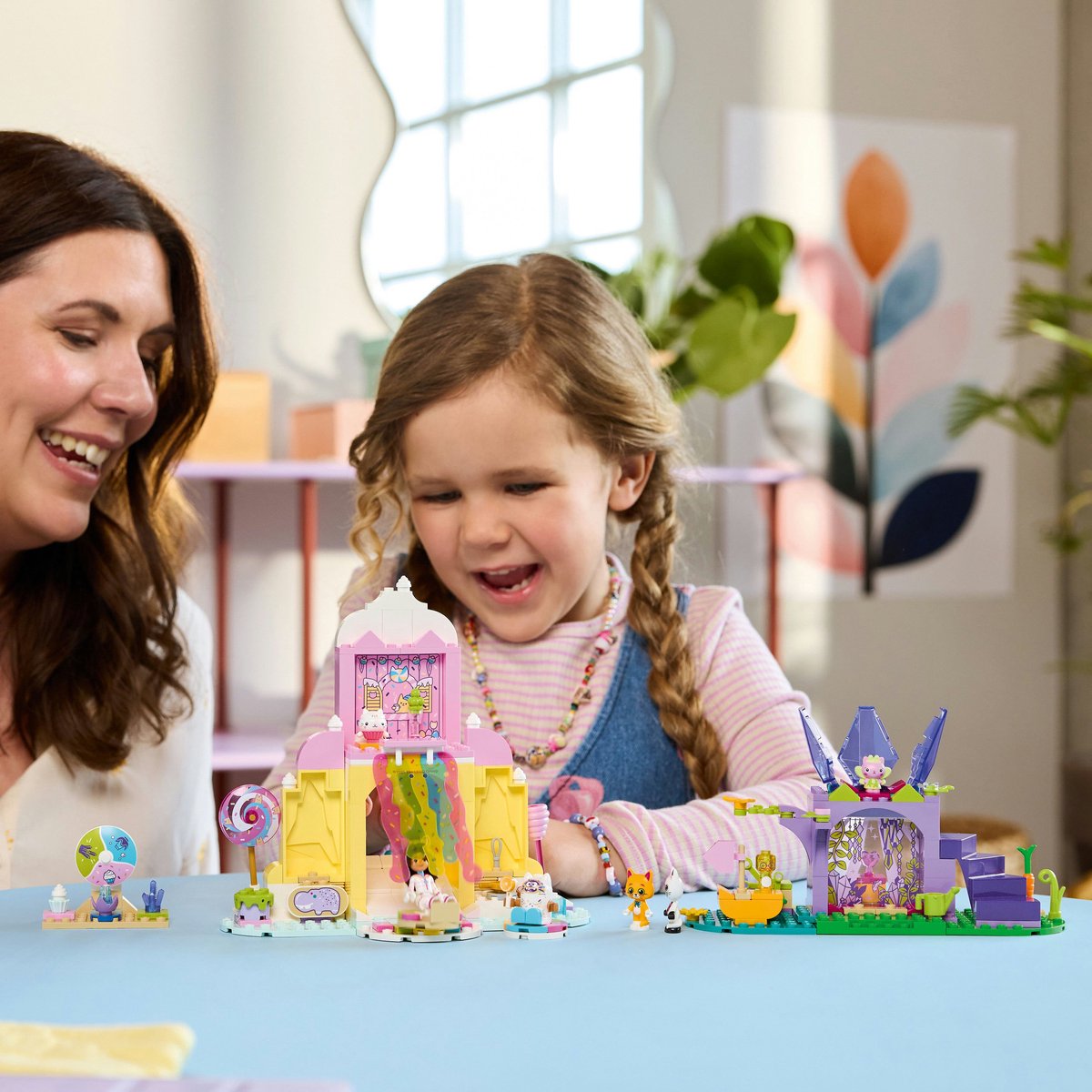 LEGO® Gabby's Poppenhuis Snoepjesberg en Kittentuin - 11205