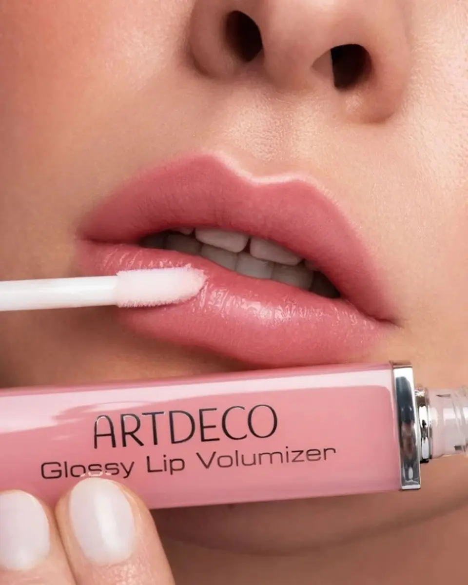 Artdeco Lipgloss Glossy Lip Volumizer Cool Nude 6ml
