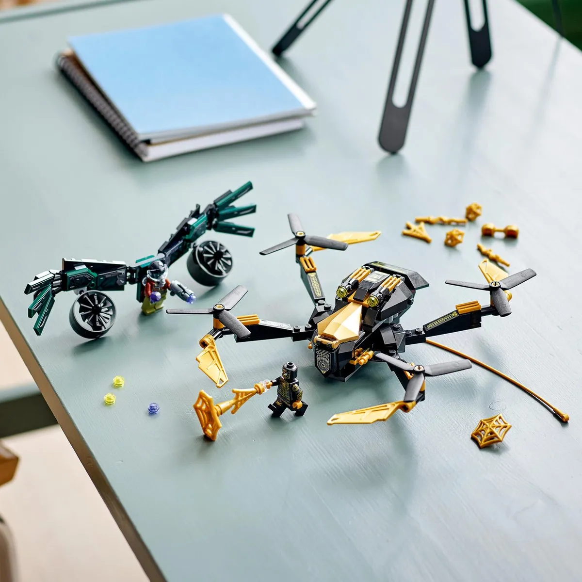 LEGO Marvel Spiderman's Drone Duel 76195 - 198 Stukken