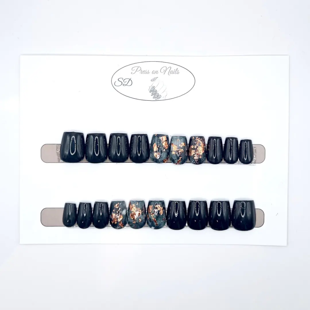 SD Press on Nails B-121 Nagelset - Zwart Marble Goud - 20 Stuks