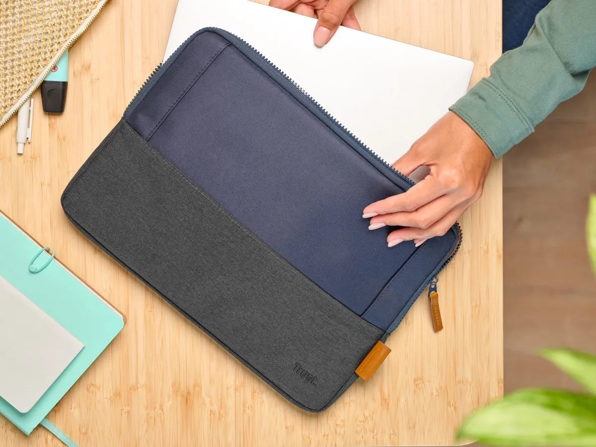 Trust Lisboa Laptophoes 13.3 inch - Blauw