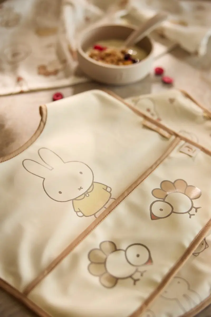 Jollein Slabbetjes Waterproof Miffy Family Farm - 2 Stuks