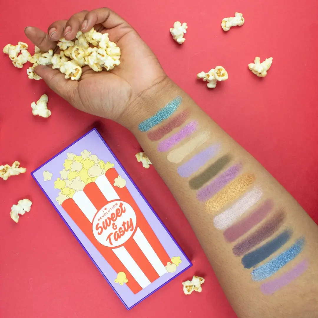 Makeup Revolution I Heart Revolution Popcorn Palette - 18 Oogschaduwkleuren